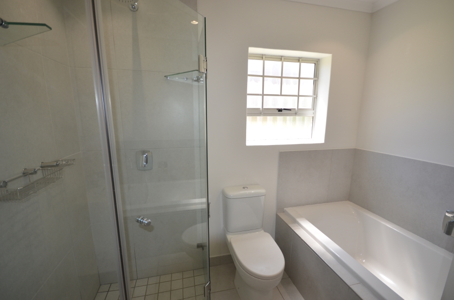 2 Bedroom Property for Sale in Kenridge Western Cape